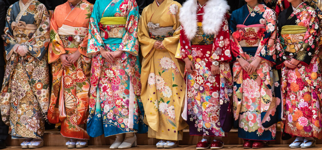 振袖レンタル店の店内ディスプレイ